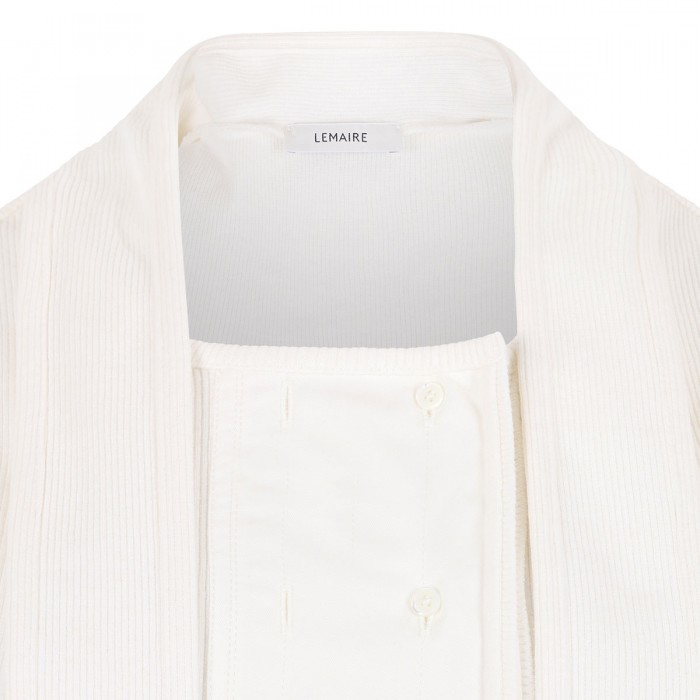 Asymmetrical fitted top