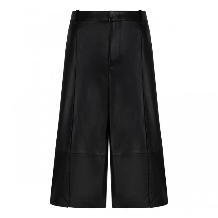 Leather bermuda shorts