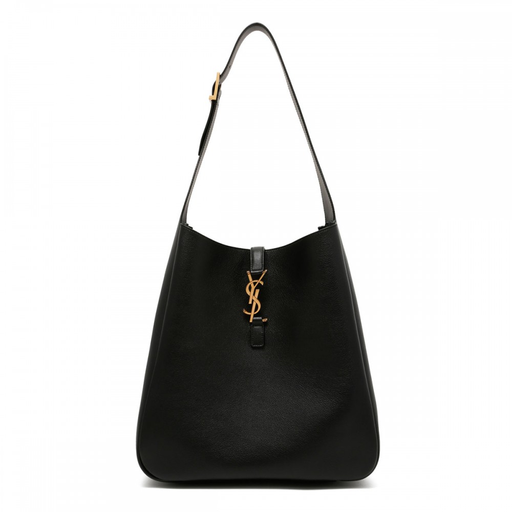 Le 5 à 7 large shoulder bag