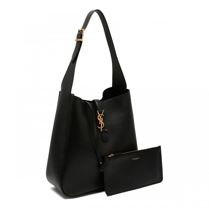 Le 5 à 7 large shoulder bag