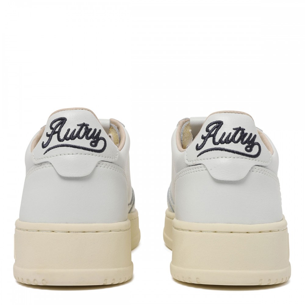 Medalist low sneakers