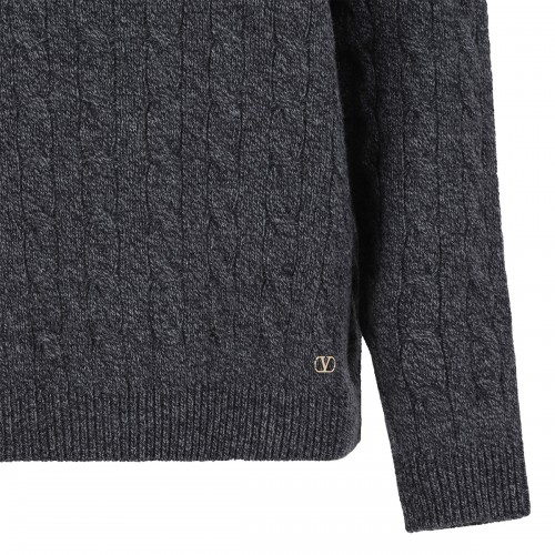 Cable-knit virgin wool sweater 2