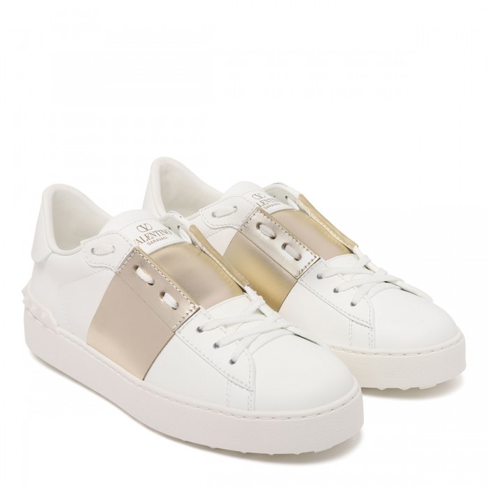 Open leather sneakers