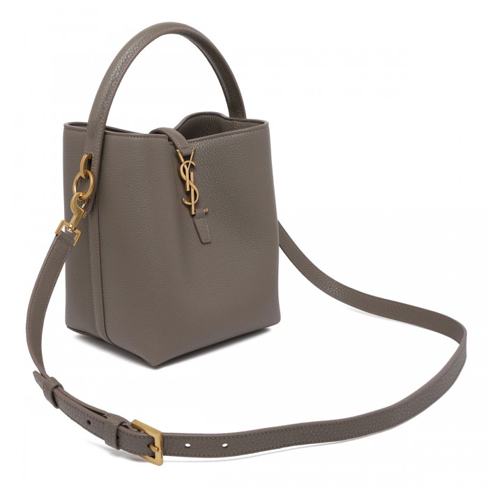 Le 37 bucket bag