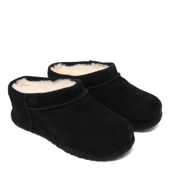 Enwrap black clogs