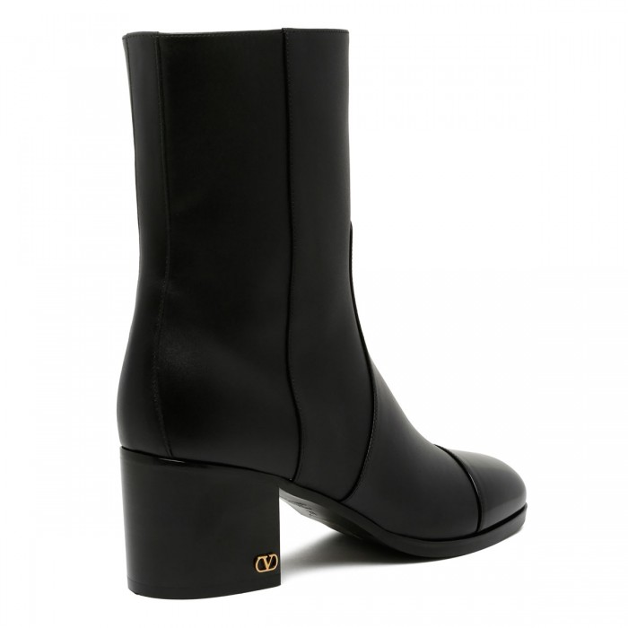 Vlogo signature booties