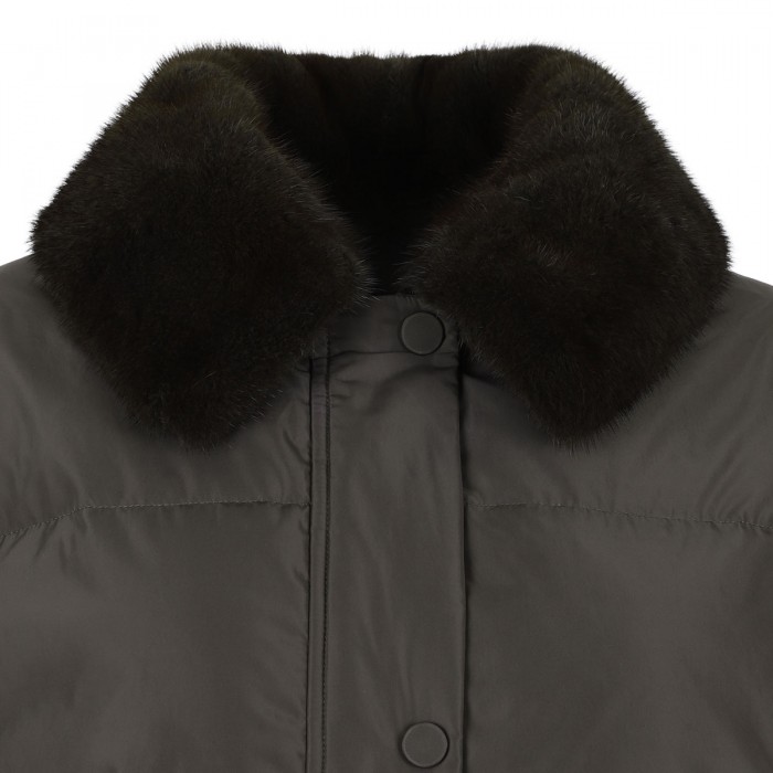 Short down jacket with mink fur trim