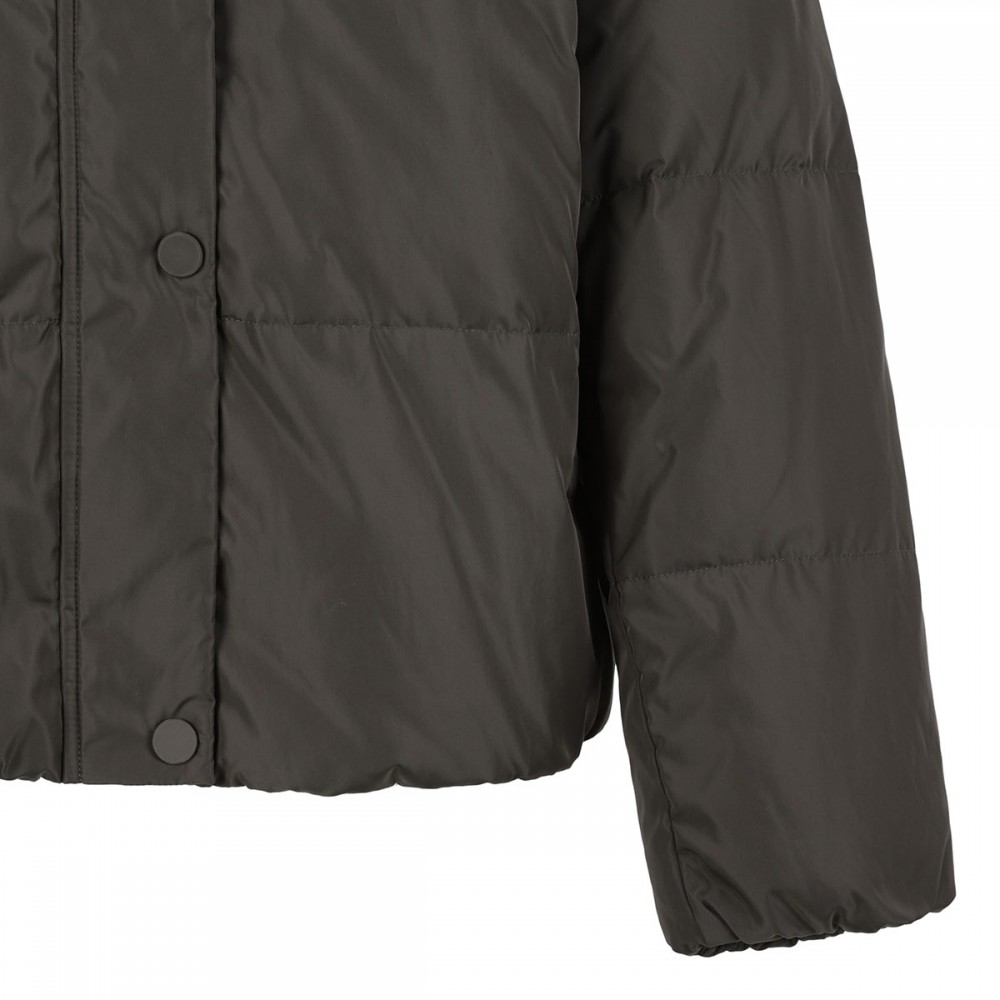 Short down jacket with mink fur trim