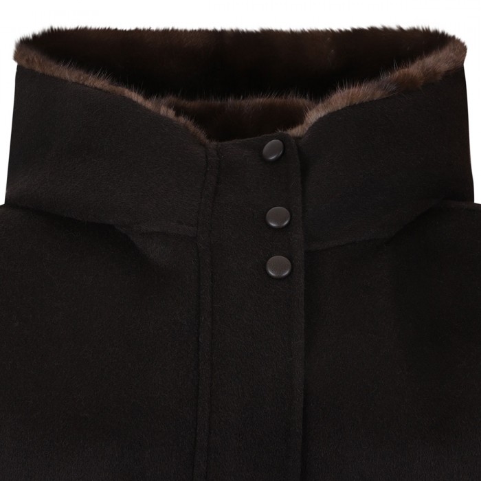 Zipped jacket with mink fur details