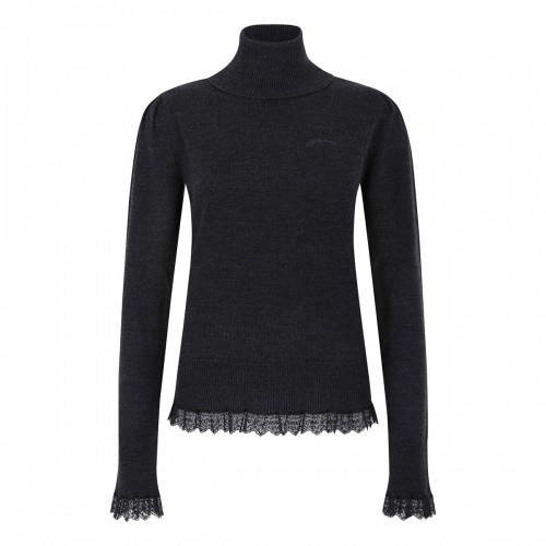 Sweater with lace details