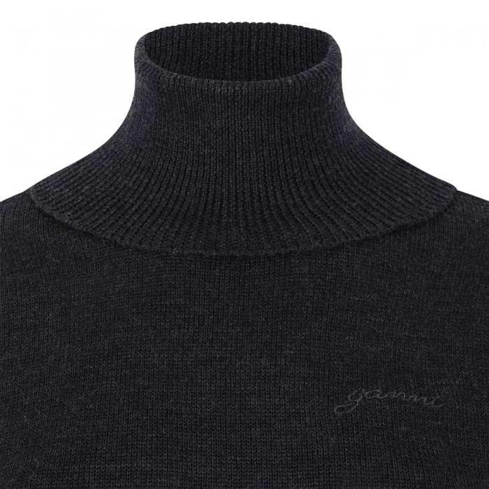 Sweater with lace details