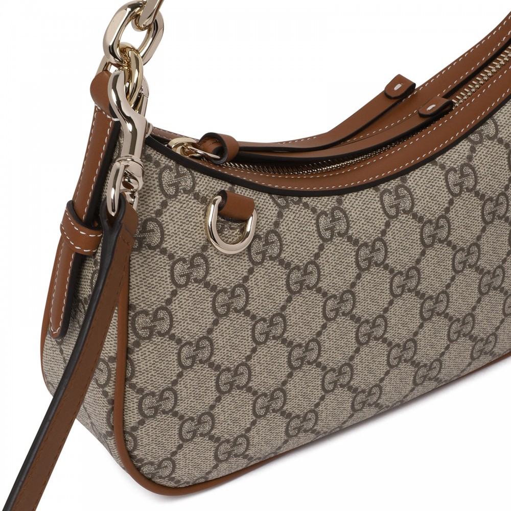 GG Emblem small shoulder bag