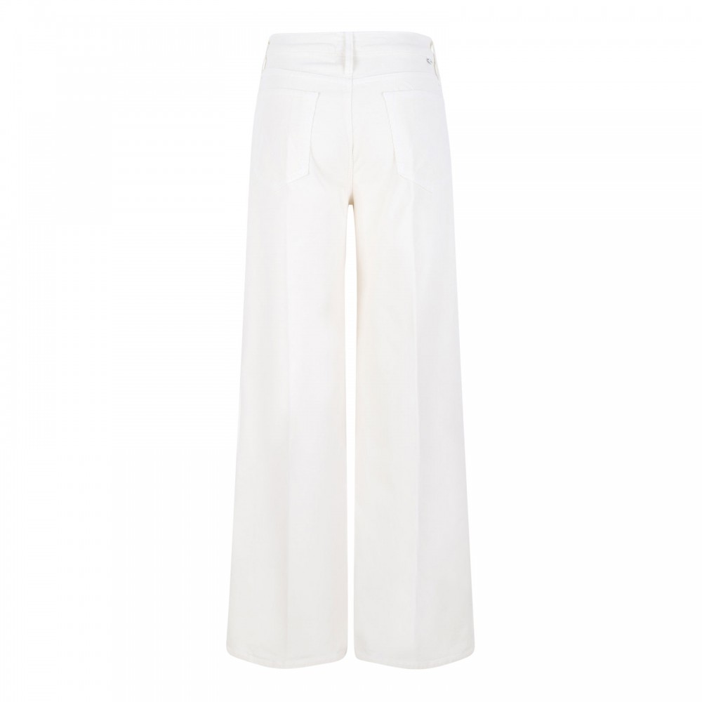 The Twister Sneak jeans