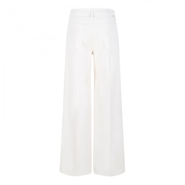 The Twister Sneak jeans