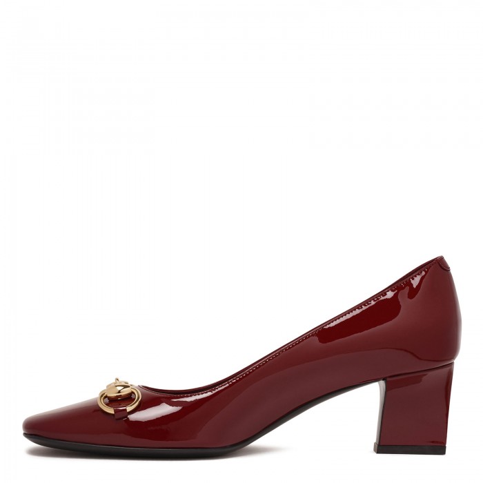 Signora patent pumps