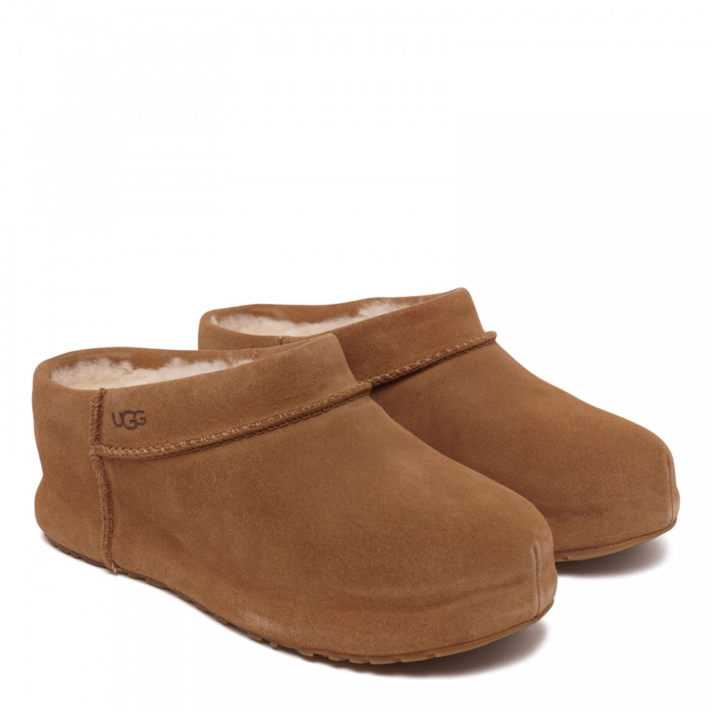 Enwrap suede clogs