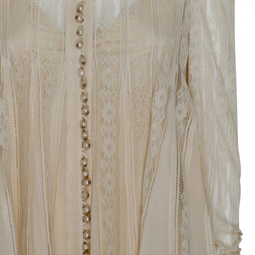 Wonderland lace vent blouse 2