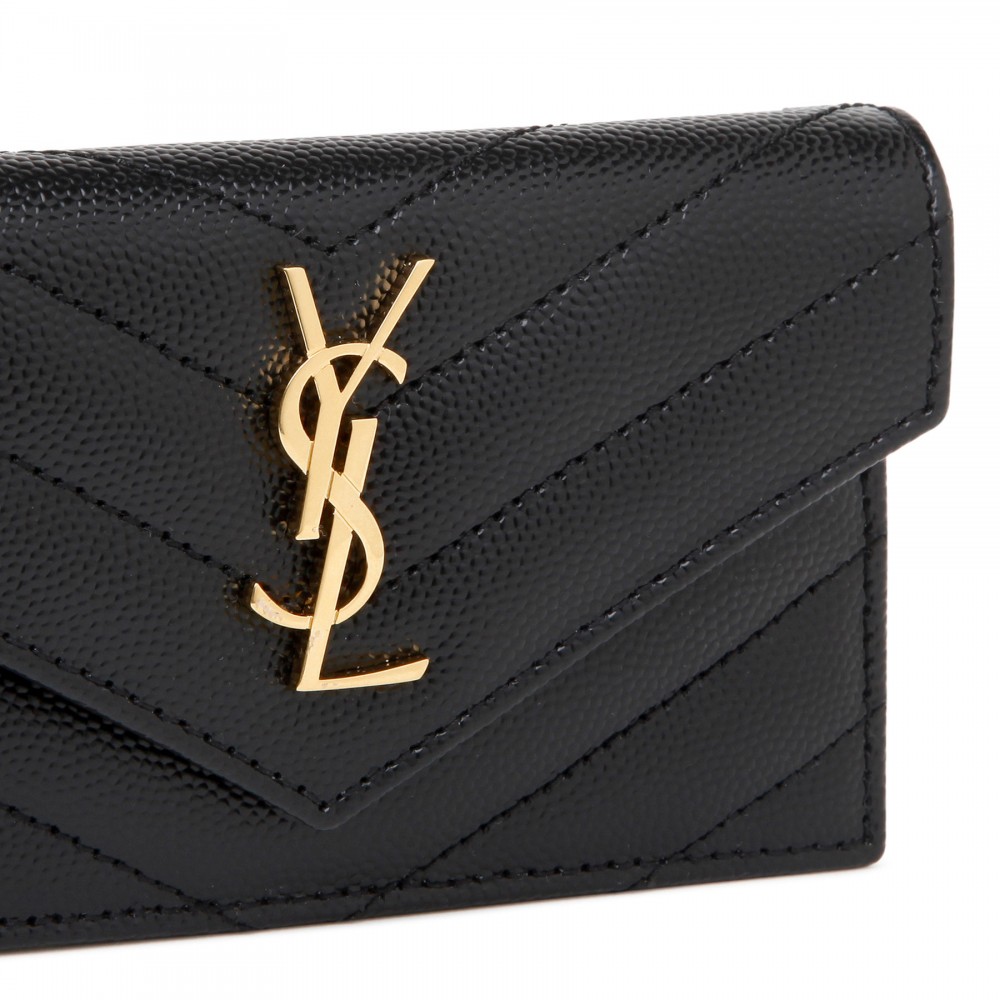 Cassandre matelassé fragments